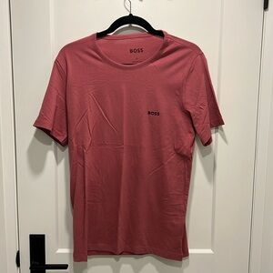 Hugo boss t shirt size M
